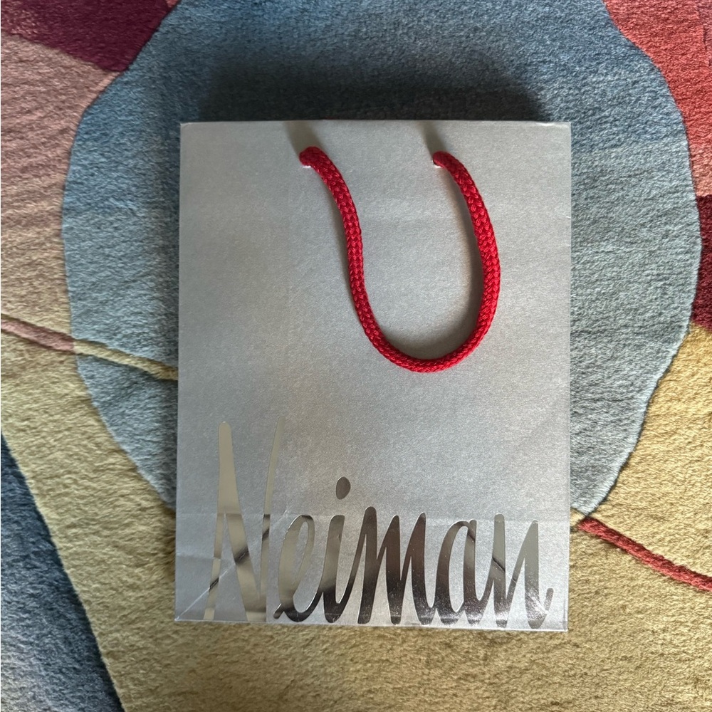 New Neiman Marcus gift bag - Picture 6 of 9